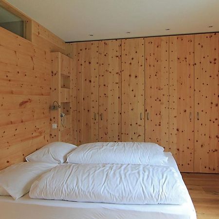 Hotel Pine Тирес Стая снимка