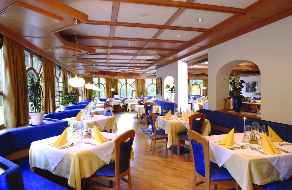 Hotel Pine Тирес Екстериор снимка